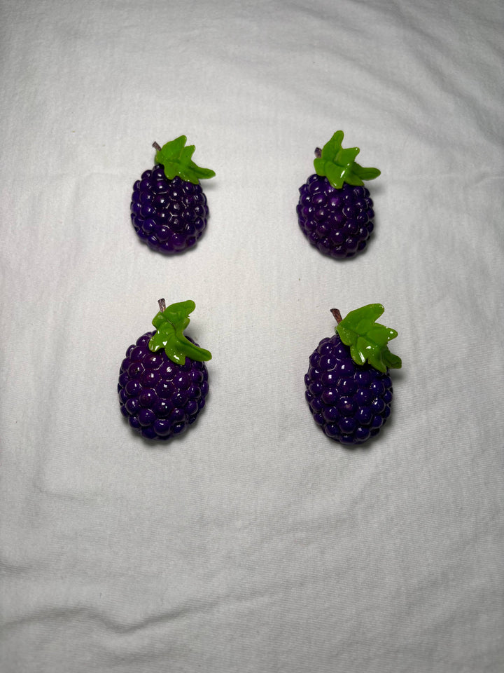 Blackberry Kitchen Magnet
