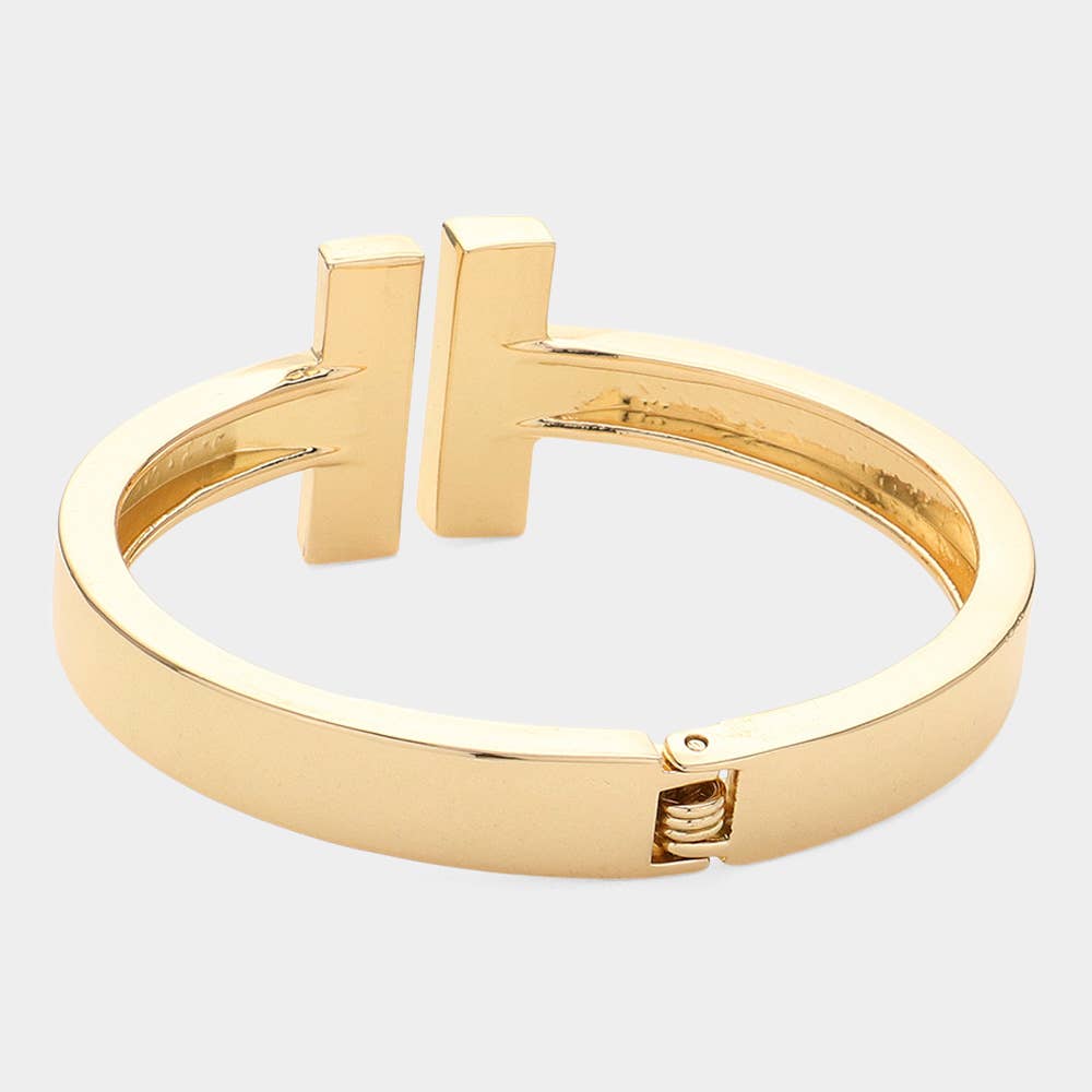 Geometric Metal T Bar Hinged Bangle Bracelet: Yellow Gold