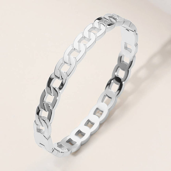 Chain Hinged Bangle Bracelet: Yellow Gold