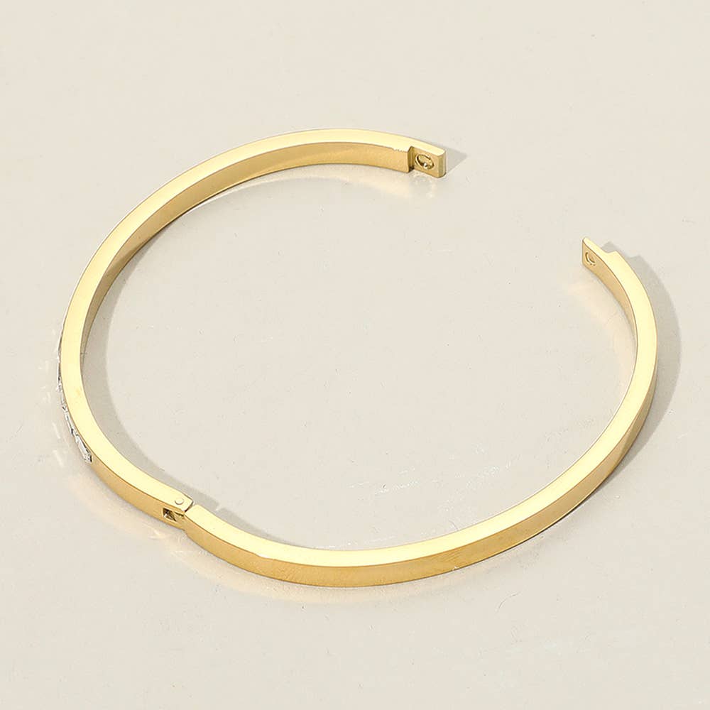 Baguette Stone Hinged Bangle Bracelet: Yellow Gold