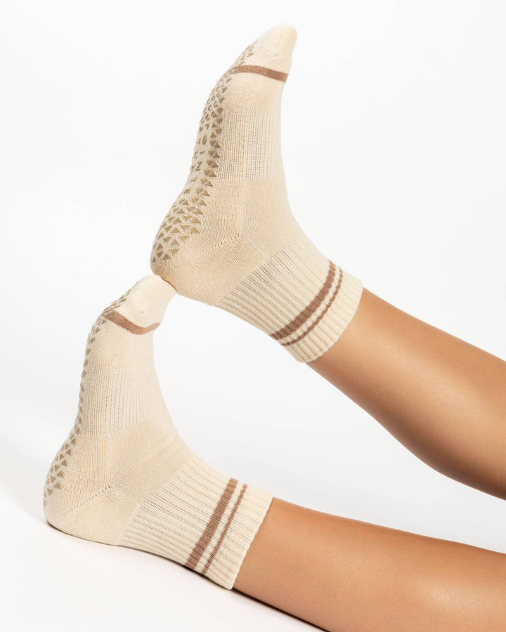 Women's Varsity Ankle Grip Sock: M/L