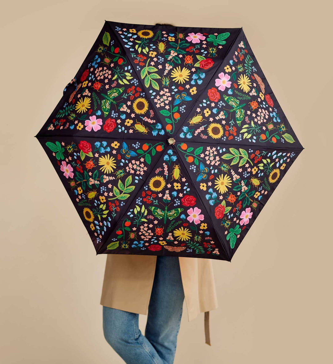 Curio Umbrella
