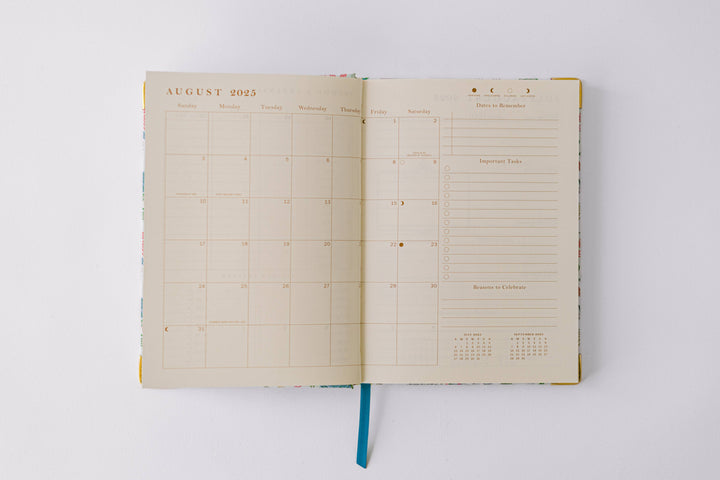 2026 Birds and Bows 17-Month Medium Bound Planner