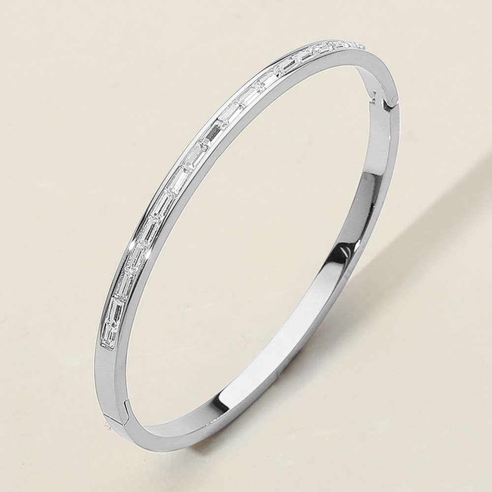 Baguette Stone Hinged Bangle Bracelet: Yellow Gold