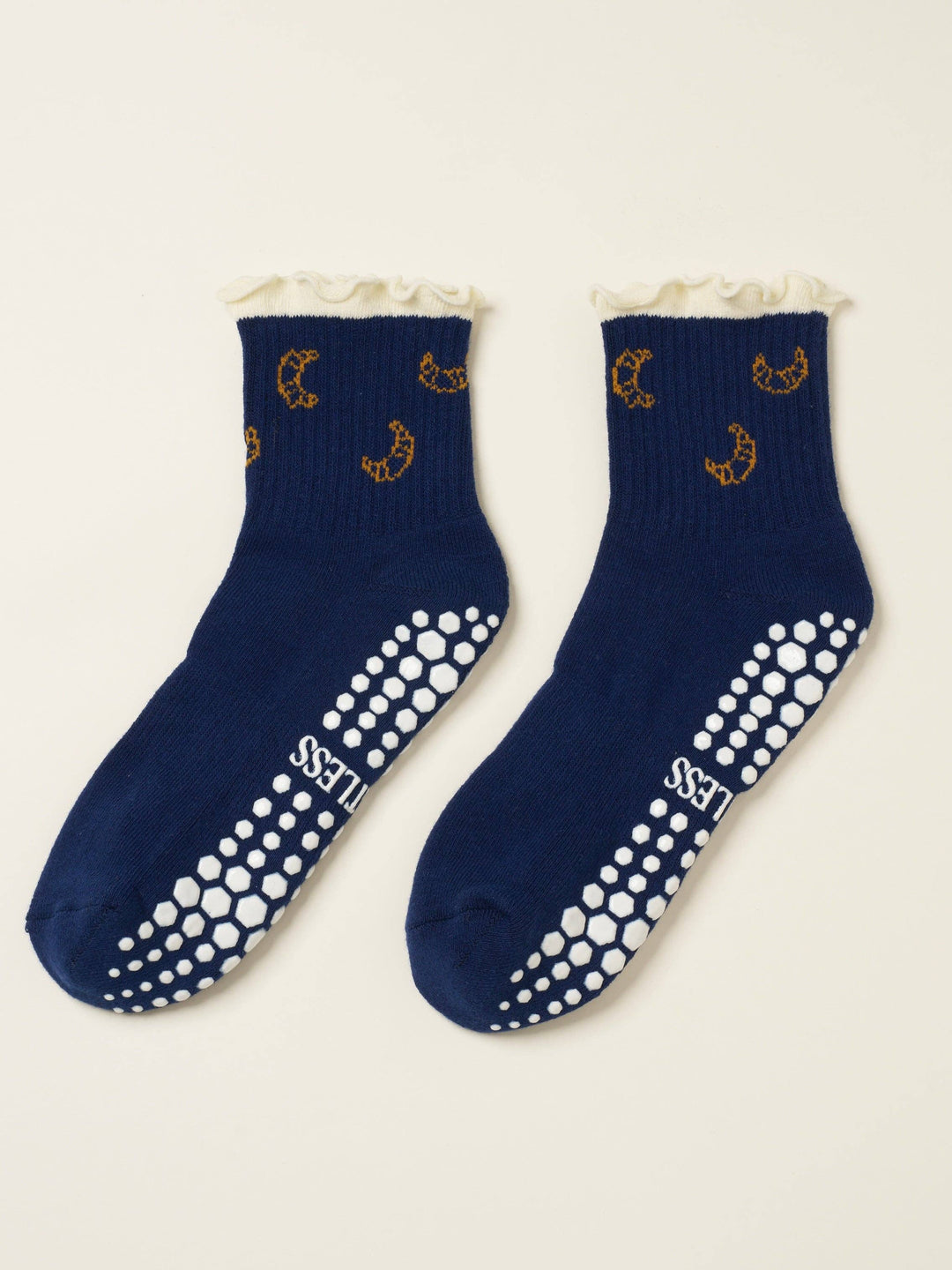 🥐 Croissant Ruffle Grip Sock