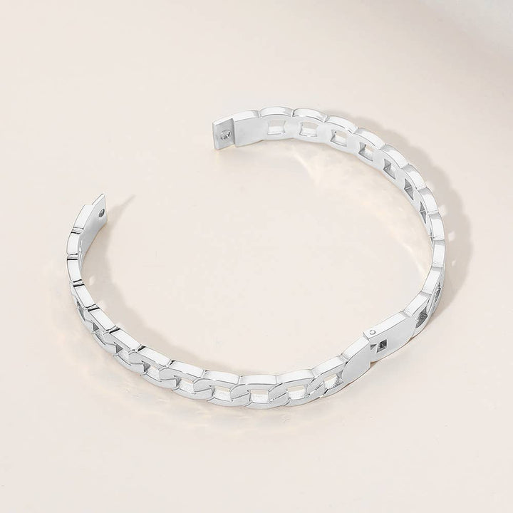 Chain Hinged Bangle Bracelet: Yellow Gold