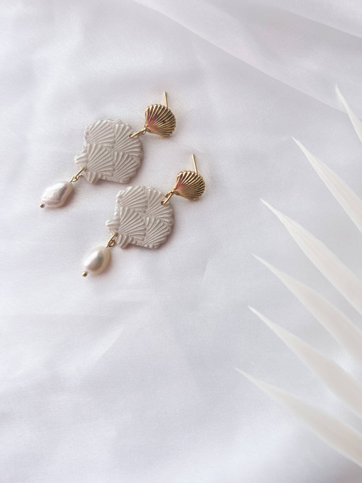 Amelie 2 Pearlescent Earrings 