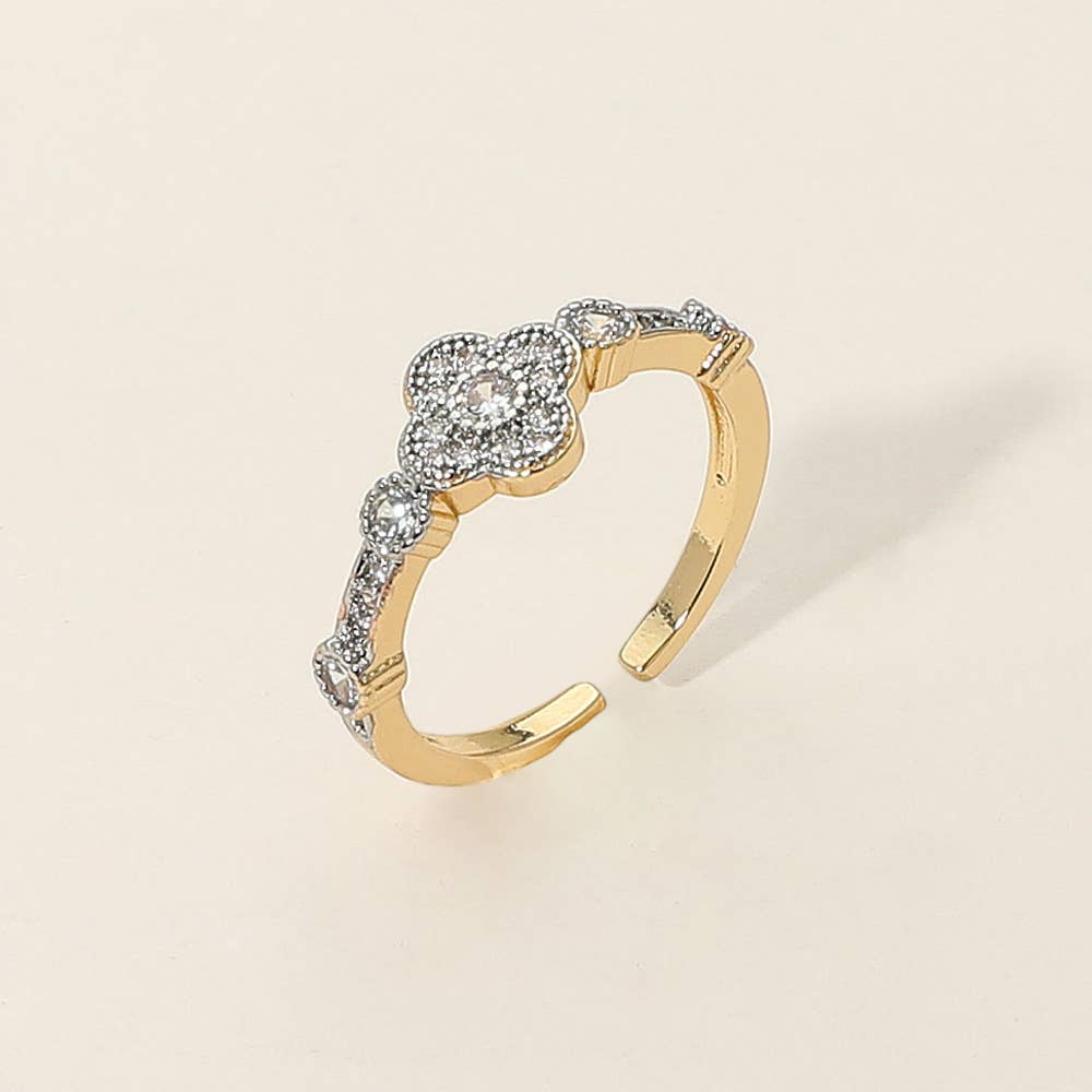 Stone Paved Quatrefoil Accent Adjustable Ring