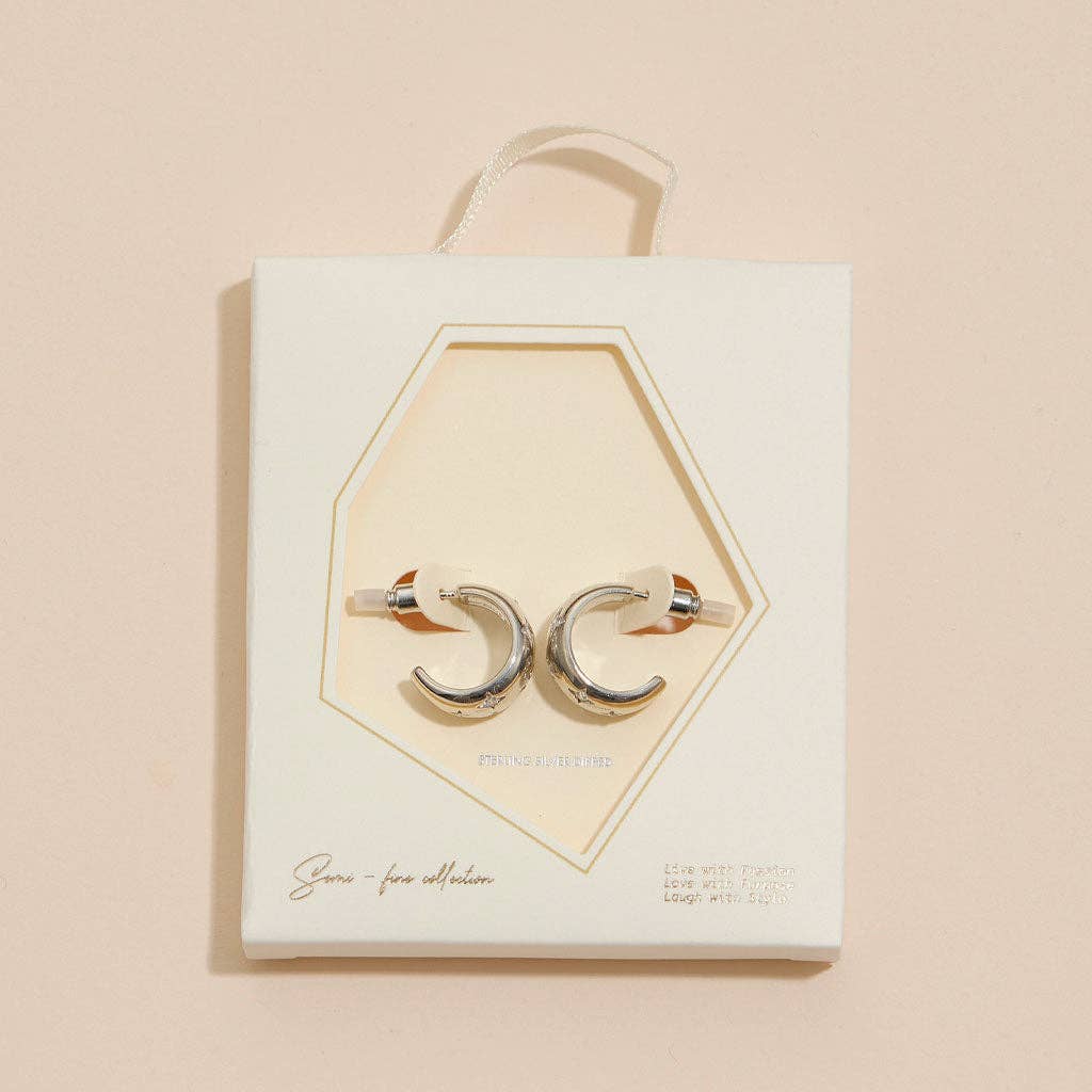 CZ Northern Stars 18K Gold Dip Hoop Earrings: Gold / One / 4DE38062