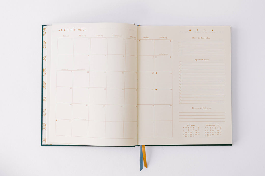 2026 Golden Thistle 17-Month Large Bound Planner