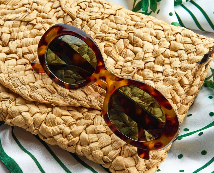 Howdy Sunglasses: Cherry / No Correction