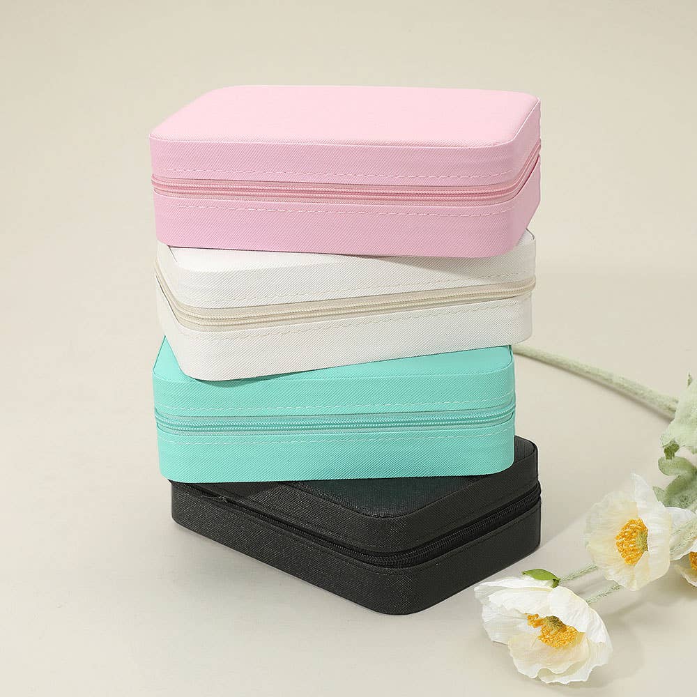 Faux Leather Portable Jewelry Box: Ivory