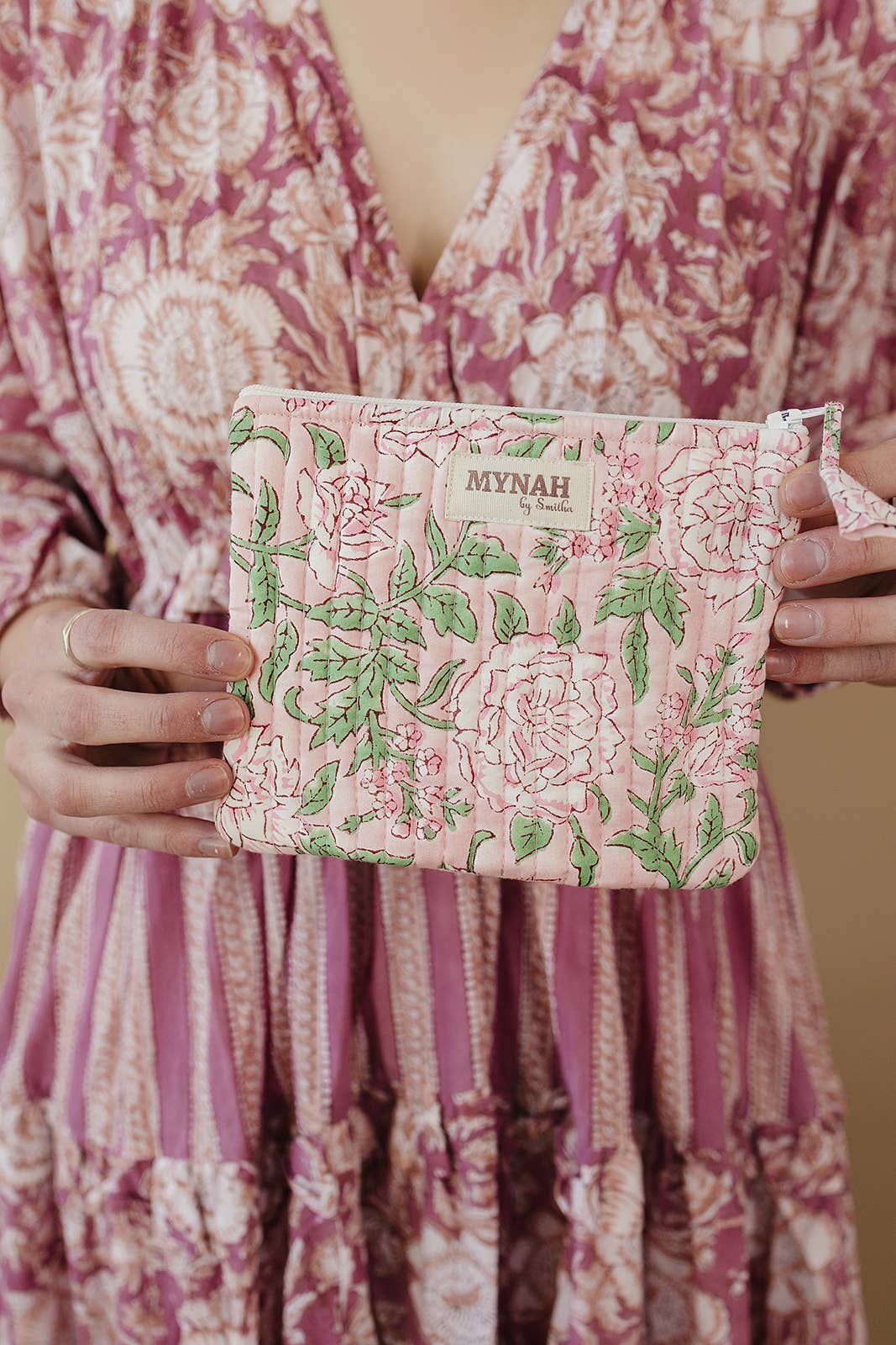 'Bunny rose' quilted coin pouch