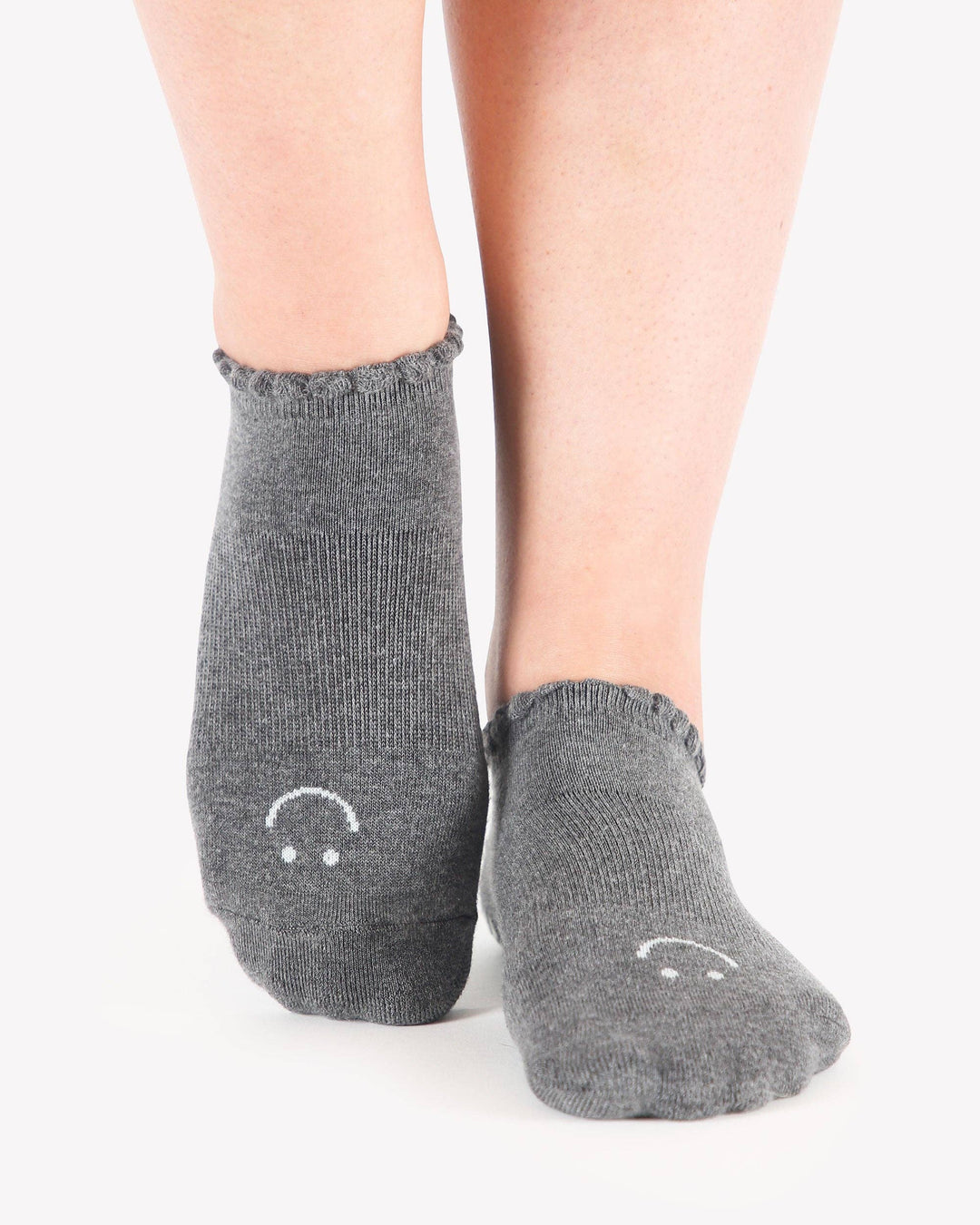 Women's Happy Full Foot Grip Sock: Charcoal / S/M