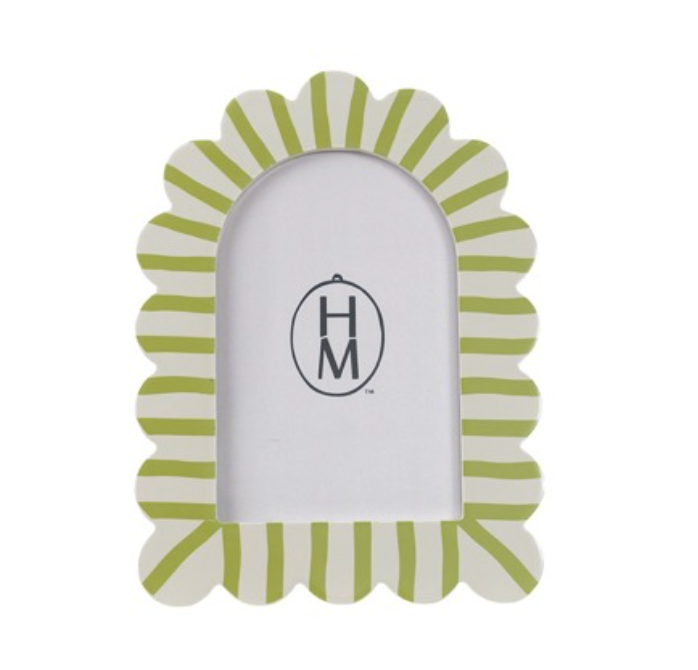 MDF Striped Scalloped Photo Frame