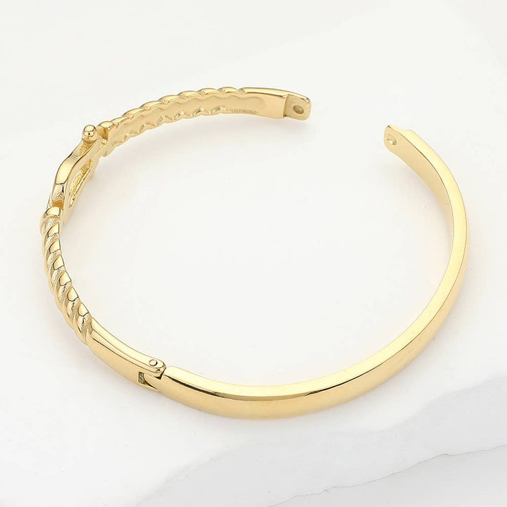 Shackle Hinged Bangle Bracelet: Gold
