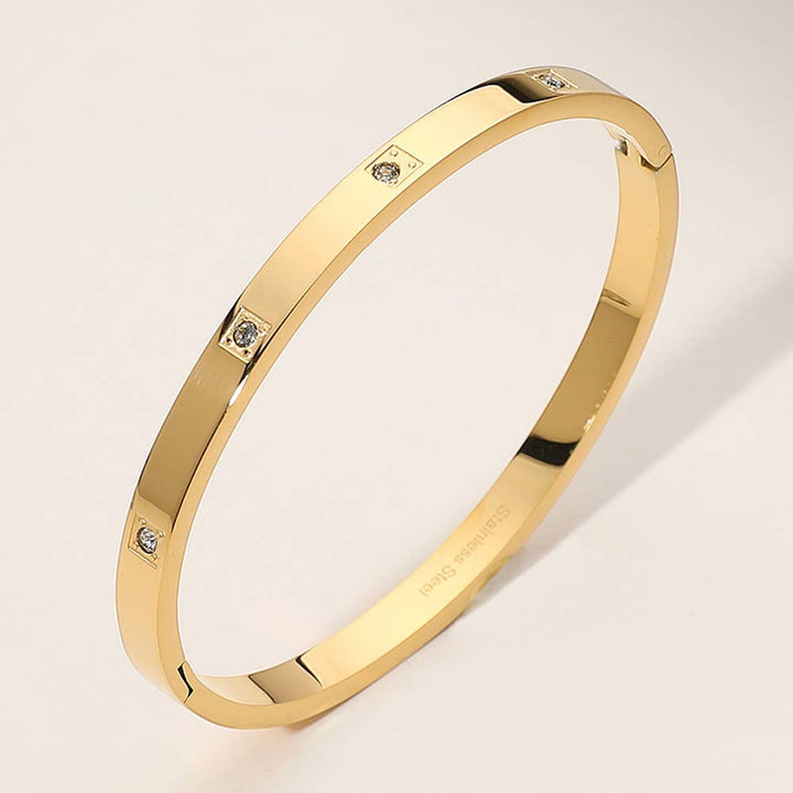 Stone Paved Pointed Hinged Bangle Bracelet: Yellow Gold