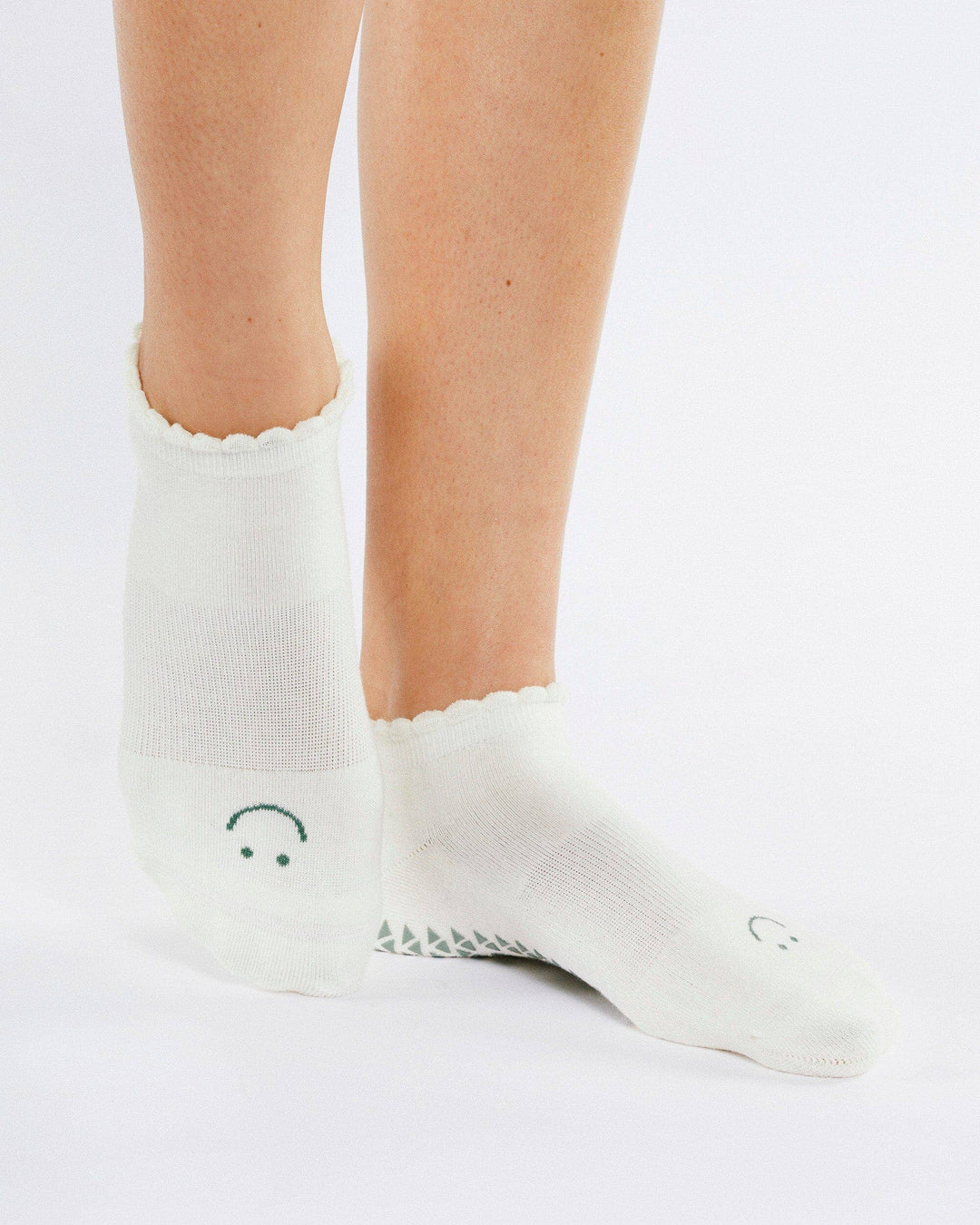 Women's Happy Full Foot Grip Sock: M/L