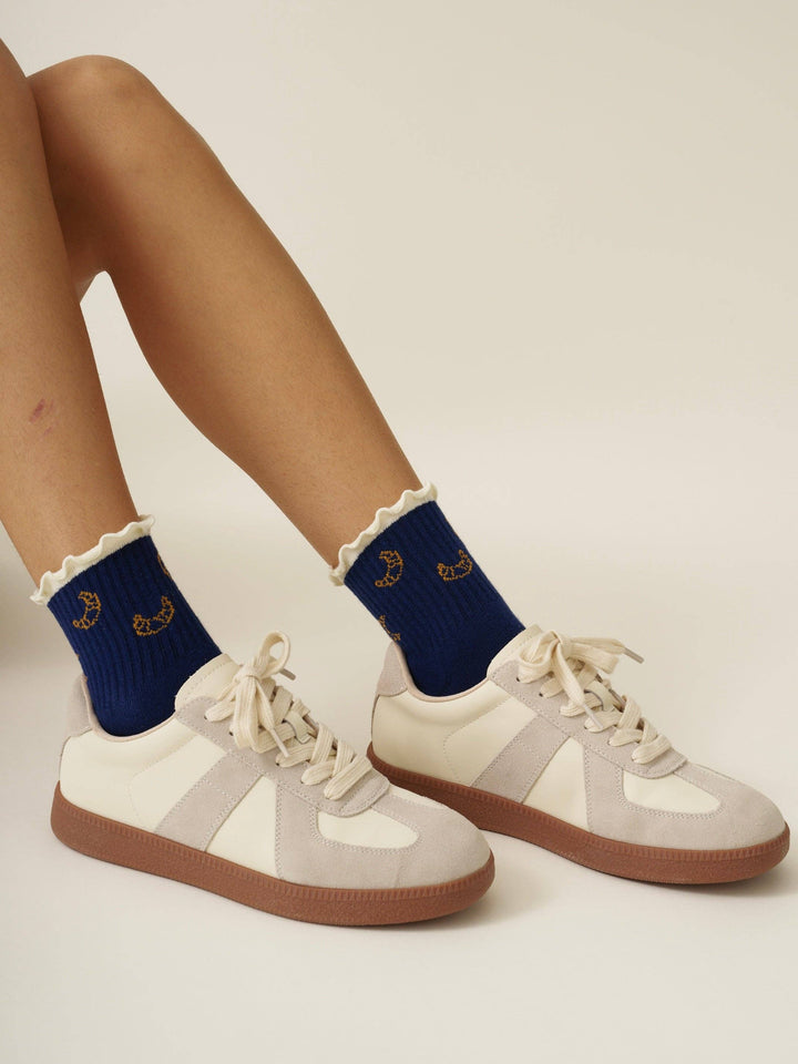 🥐 Croissant Ruffle Grip Sock