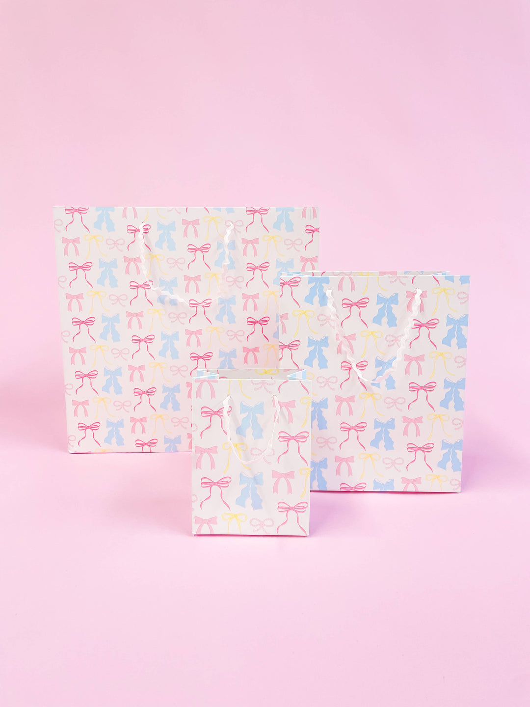 Pastel Bows Gift Bag: Medium