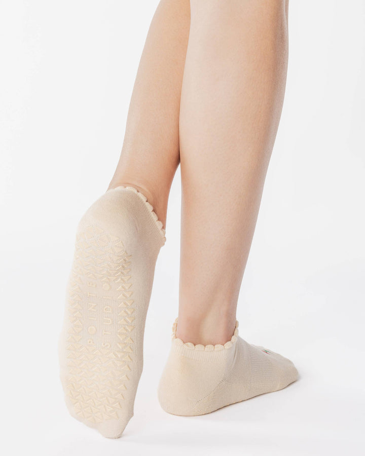 Women's Cherry Full Foot Grip Sock: S/M