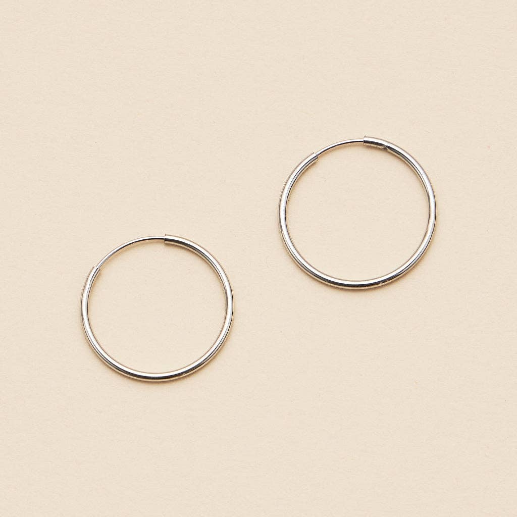 18K Gold Dip Simple Hoop Earrings: Gold / One / 4DE38065