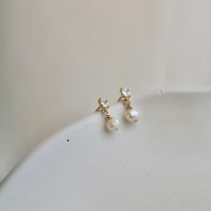 Claire Pearl Studs
